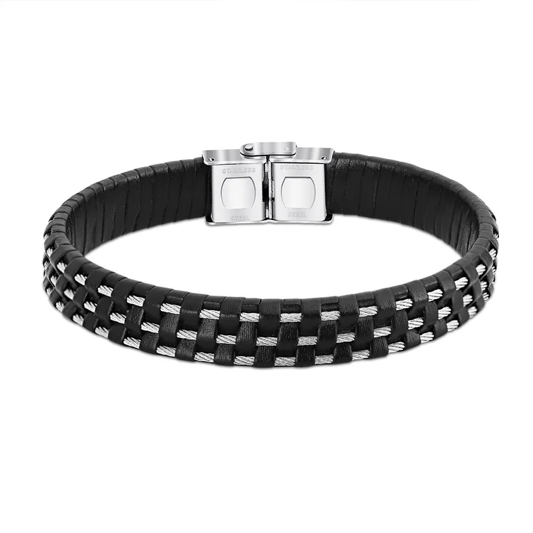 The Wide Link Bracelet — design reference photograph