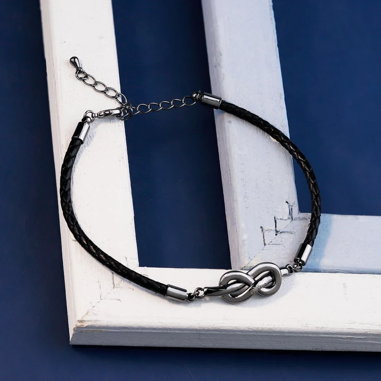 The Engraved Cord Bracelet — Design study 5