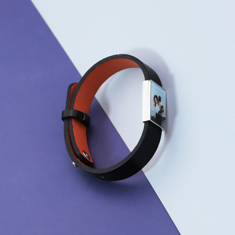 The Portrait Cord Bracelet — Design study 6