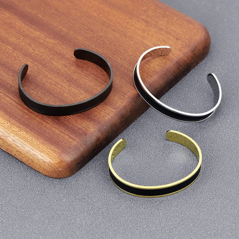The Minimal Cuff — Design study 4