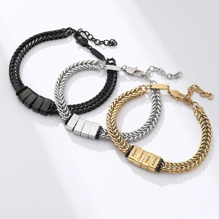 The Engraved Chain Bracelet — Design study 2