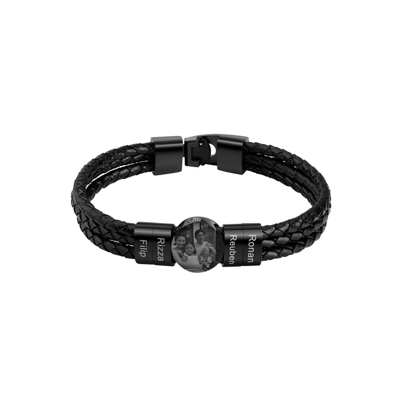 The Round Portrait Bracelet — design reference photograph