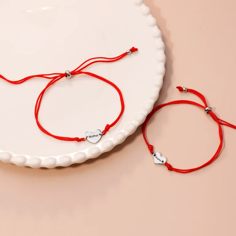 The Heart Cord Bracelet — Design study 4