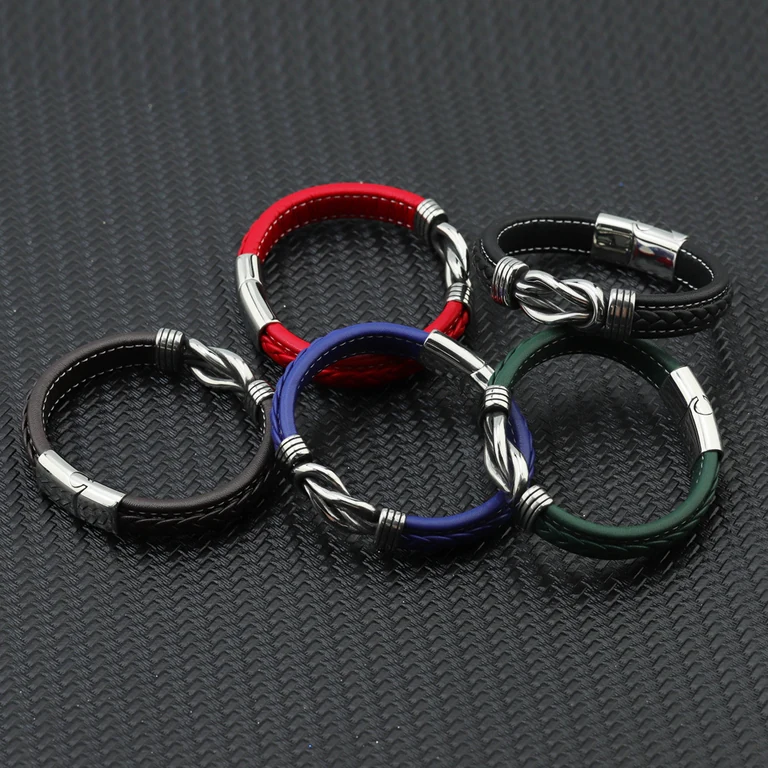 The Infinity Detail Bracelet — Design study 6