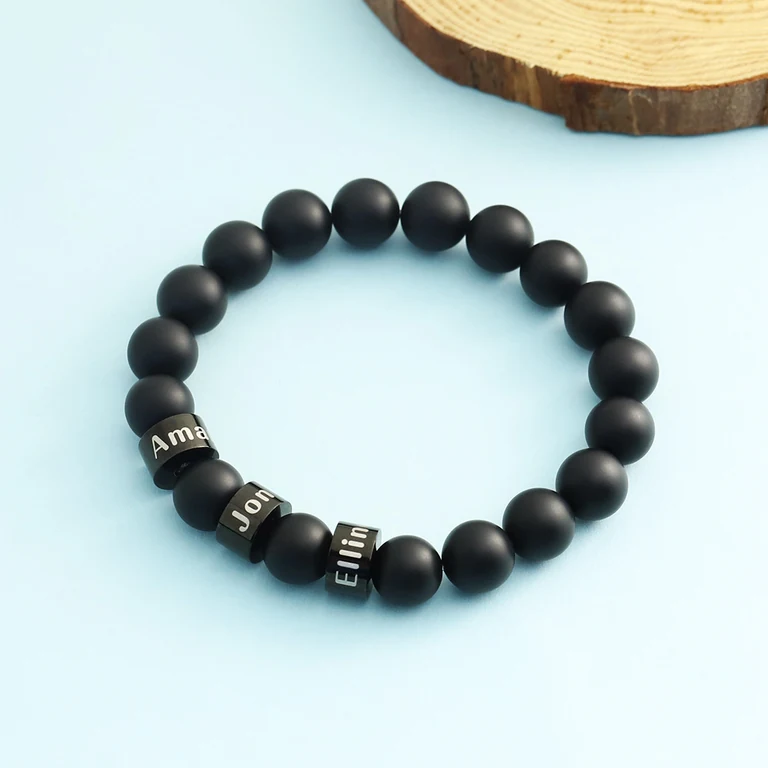 The Two-Name Bead Bracelet — Design study 6