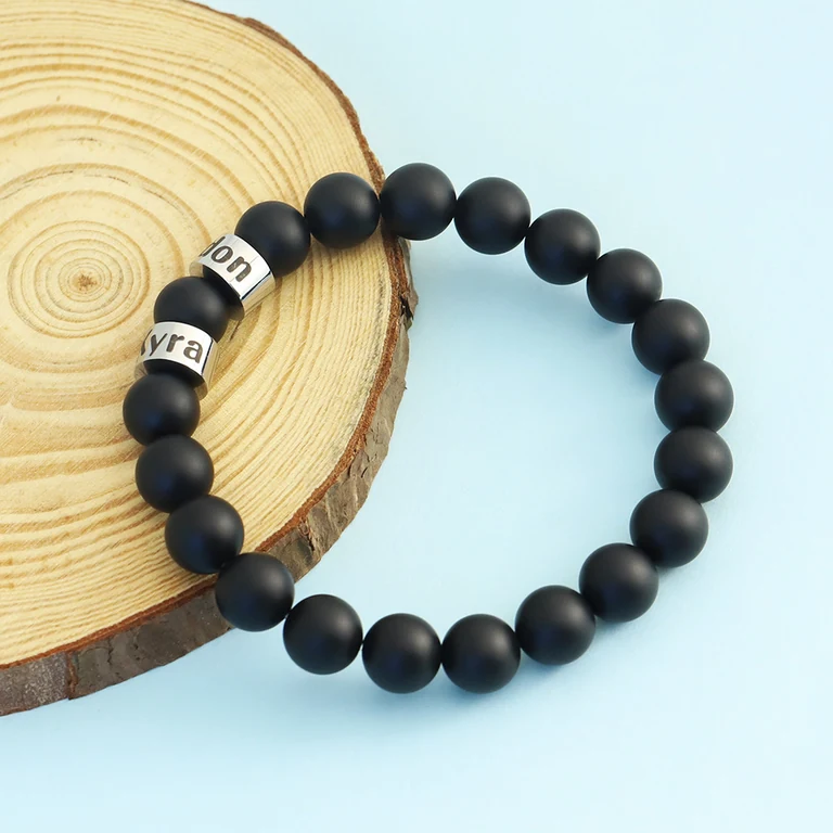 The Two-Name Bead Bracelet — Design study 5